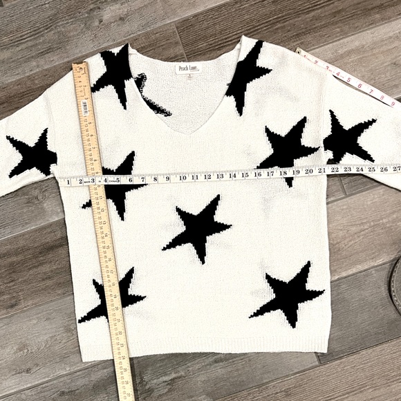 Peach Love California White Sweater Black Stars - Picture 4 of 7
